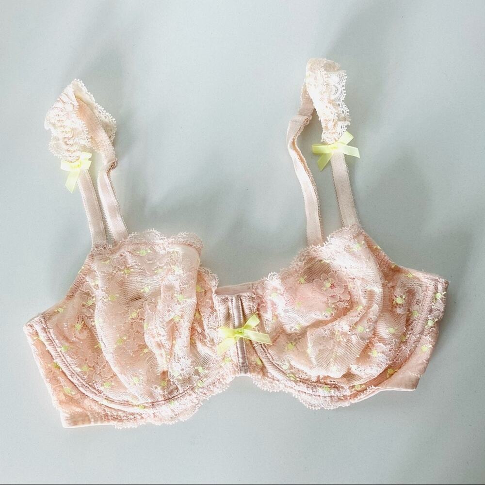 NEW VS VICTORIAS SECRET Nude Cream Neon Lace Unlined Demi Underwire Bra 32D